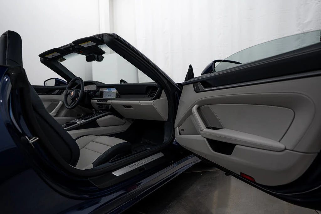 2026 Porsche 992 Carrera - Image 13 of 31