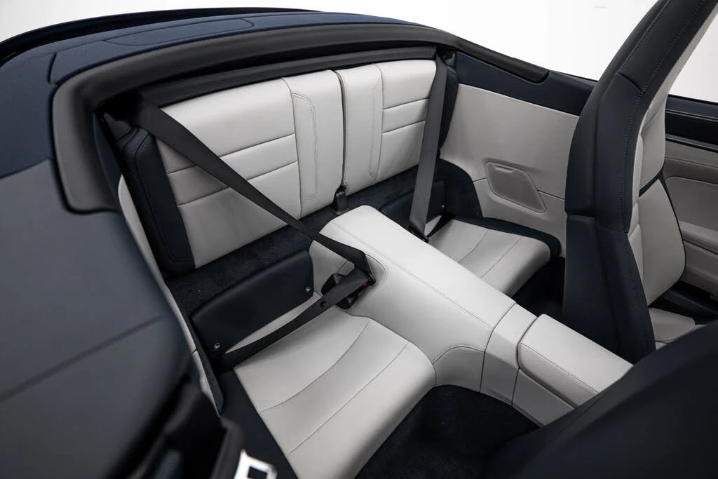 2026 Porsche 992 Carrera - Image 15 of 31