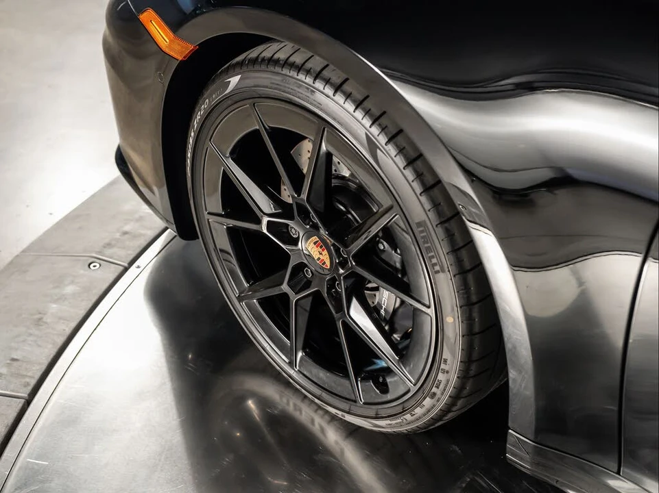 2026 Porsche 992 Carrera - Image 23 of 31