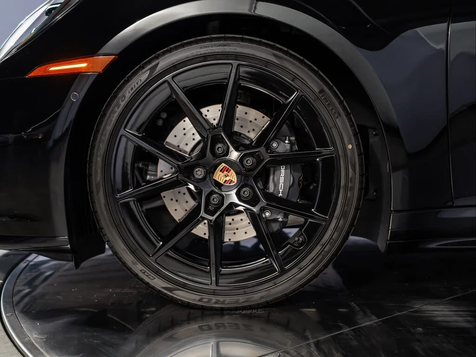 2026 Porsche 992 Carrera - Image 22 of 31