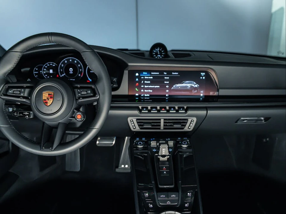 2026 Porsche 992 Carrera - Image 25 of 31