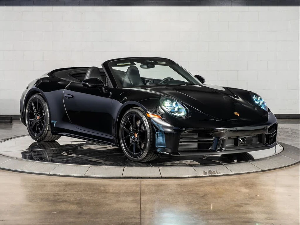 2026 Porsche 992 Carrera - Image 7 of 31
