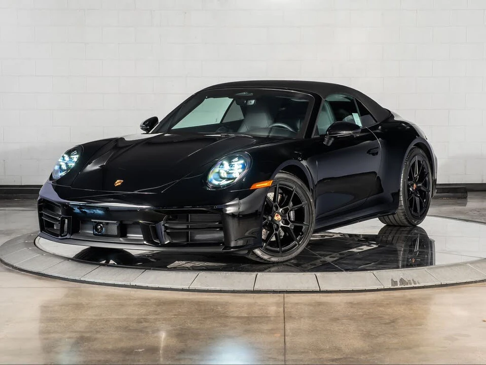 2026 Porsche 992 Carrera - Image 11 of 31