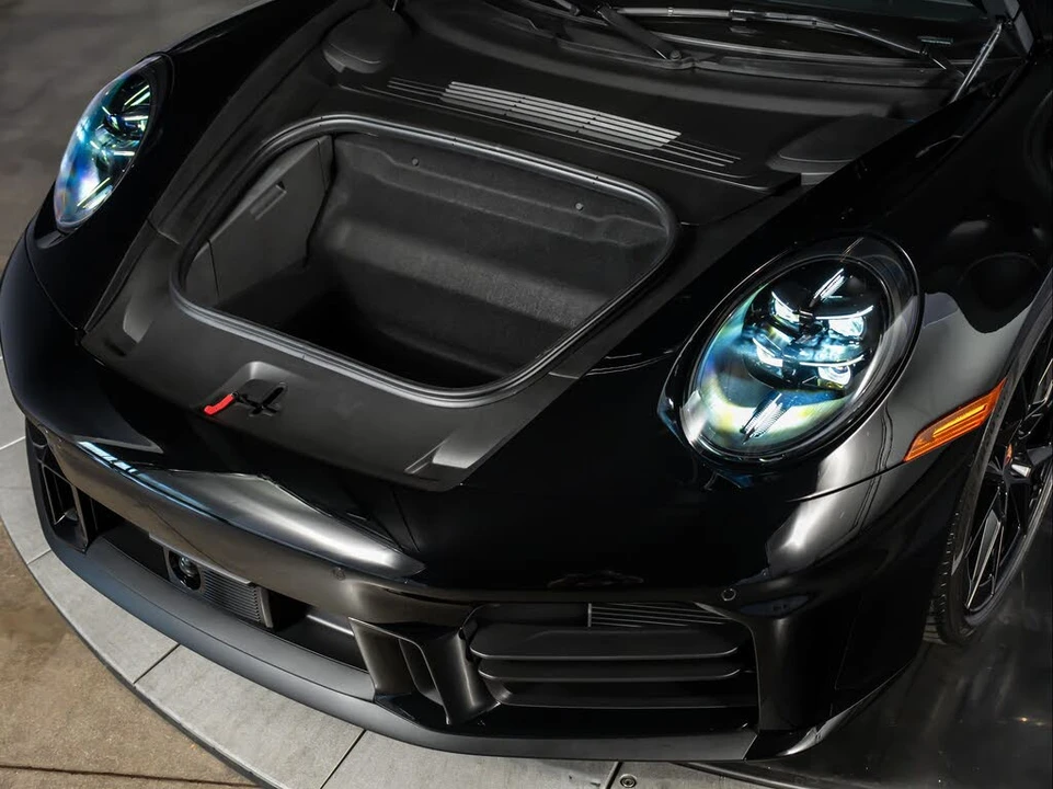 2026 Porsche 992 Carrera - Image 24 of 31
