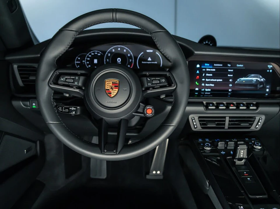 2026 Porsche 992 Carrera - Image 26 of 31