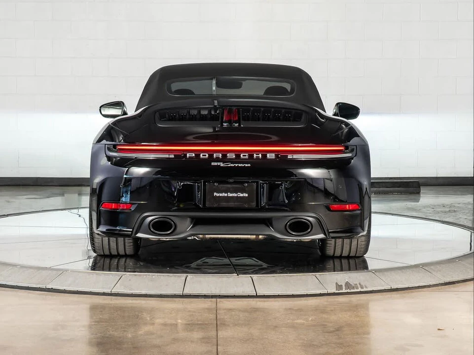 2026 Porsche 992 Carrera - Image 14 of 31