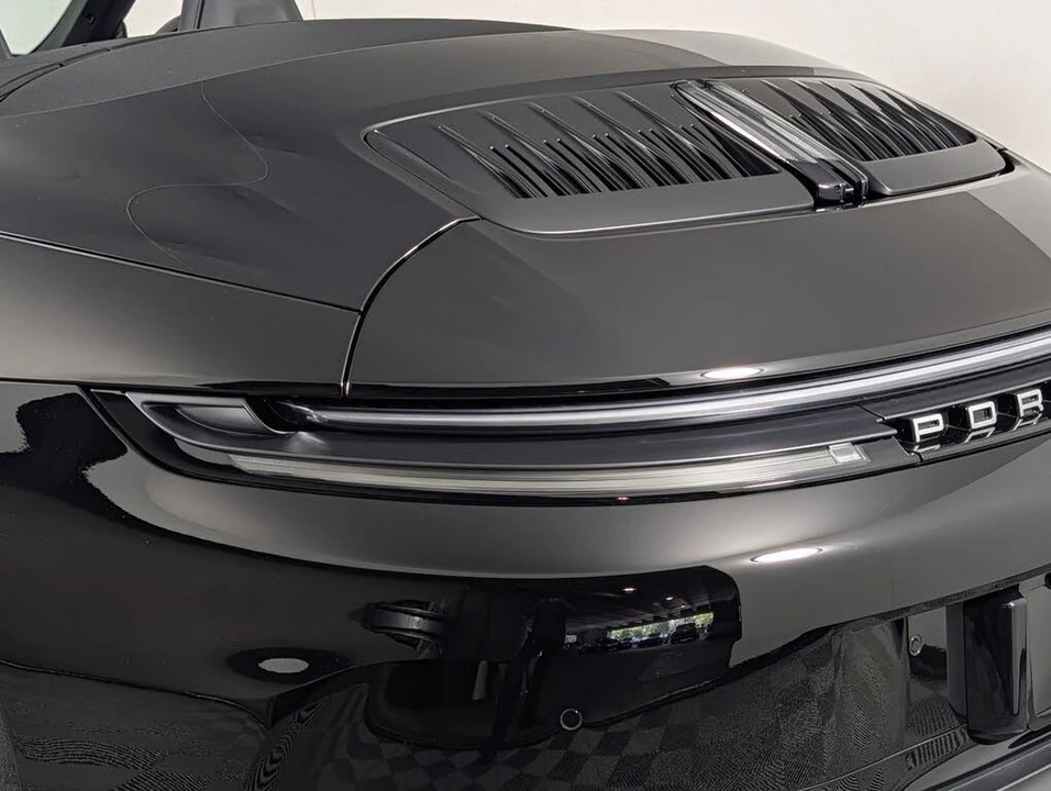 2026 Porsche 992 Carrera - Image 16 of 31