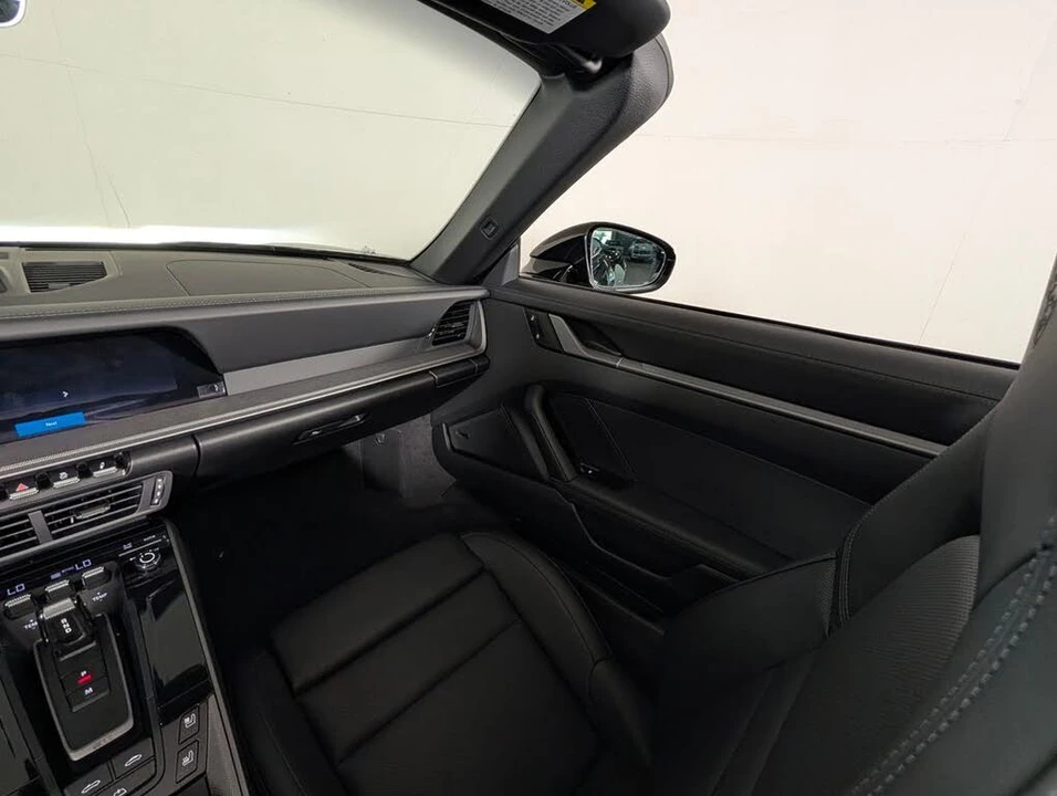 2026 Porsche 992 Carrera - Image 22 of 31