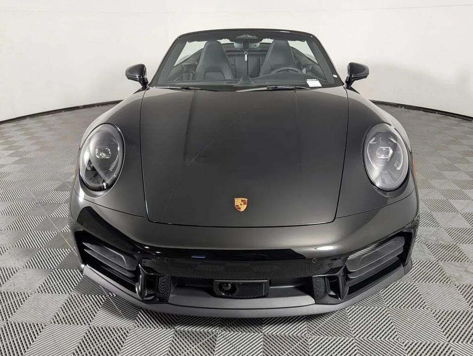 2026 Porsche 992 Carrera - Image 10 of 31