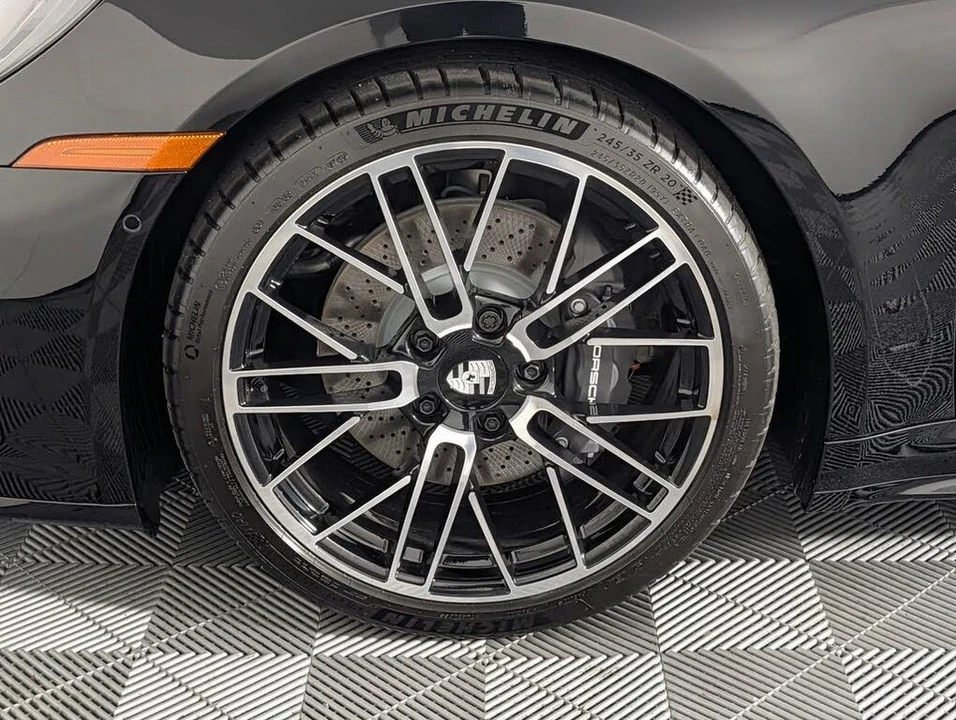 2026 Porsche 992 Carrera - Image 11 of 31