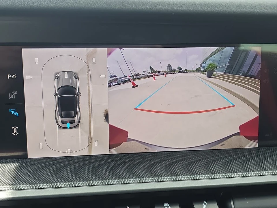 2026 Porsche 992 Carrera - Image 18 of 25