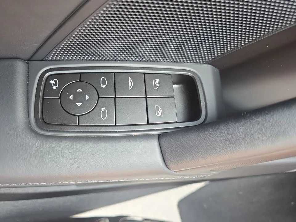 2026 Porsche 992 Carrera - Image 16 of 25