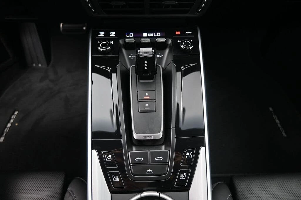2026 Porsche 992 Carrera - Image 18 of 31