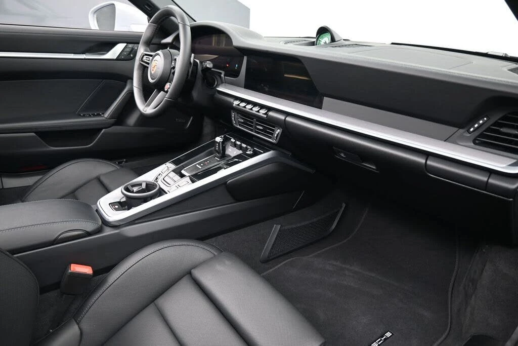 2026 Porsche 992 Carrera - Image 12 of 31