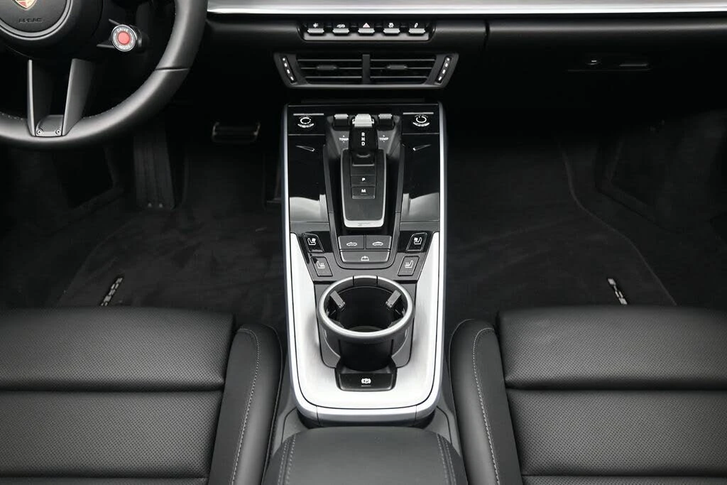 2026 Porsche 992 Carrera - Image 8 of 31