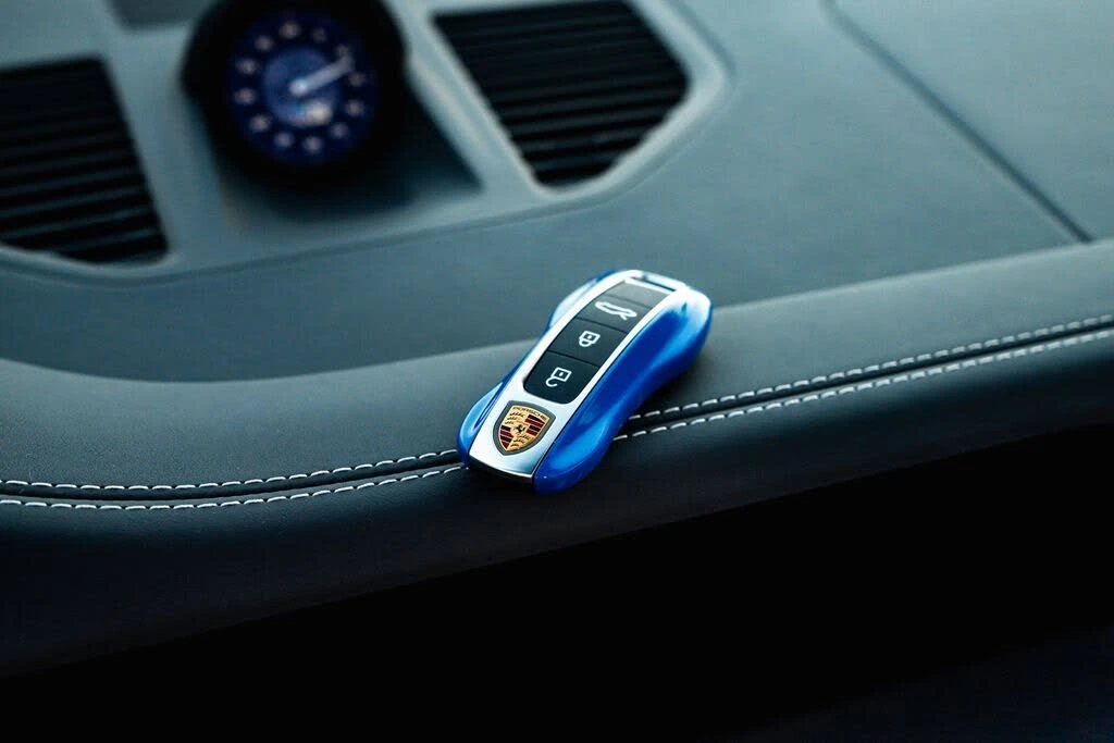2026 Porsche 992 Carrera - Image 11 of 25