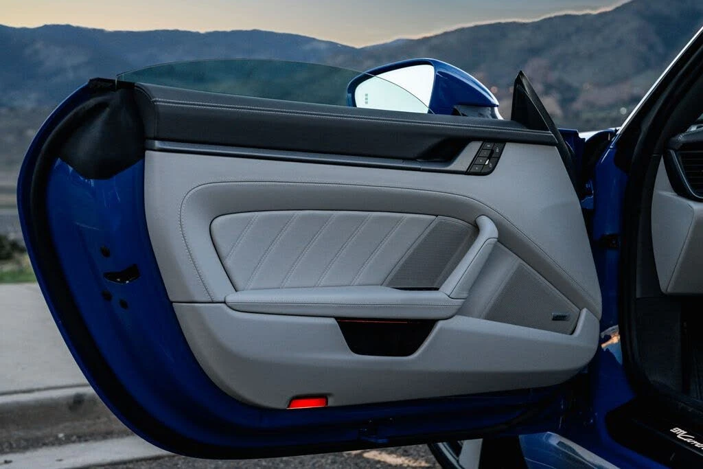 2026 Porsche 992 Carrera - Image 15 of 25