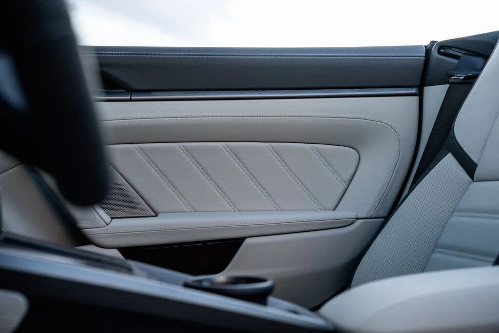 2026 Porsche 992 Carrera - Image 18 of 25