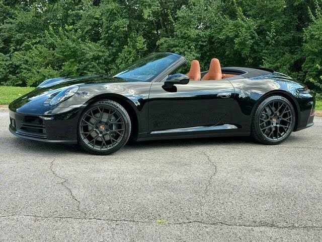 2026 Porsche 992 Carrera - Image 4 of 31