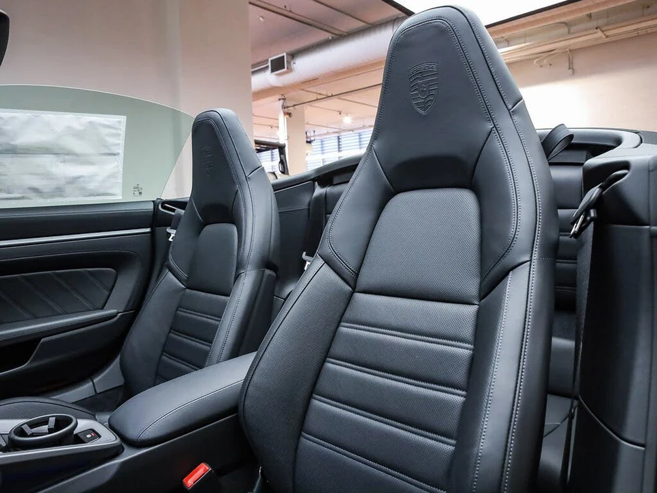 2026 Porsche 992 Carrera - Image 5 of 31