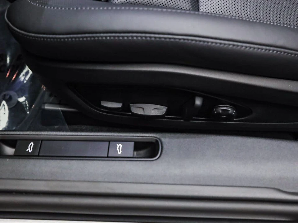 2026 Porsche 992 Carrera - Image 25 of 31