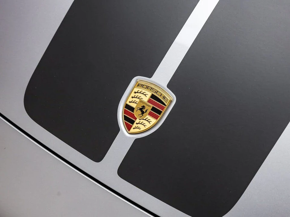 2026 Porsche 992 Carrera - Image 12 of 31