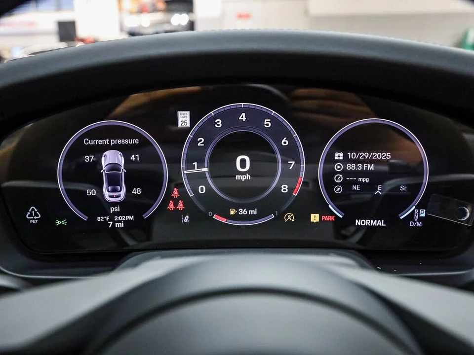 2026 Porsche 992 Carrera - Image 26 of 31