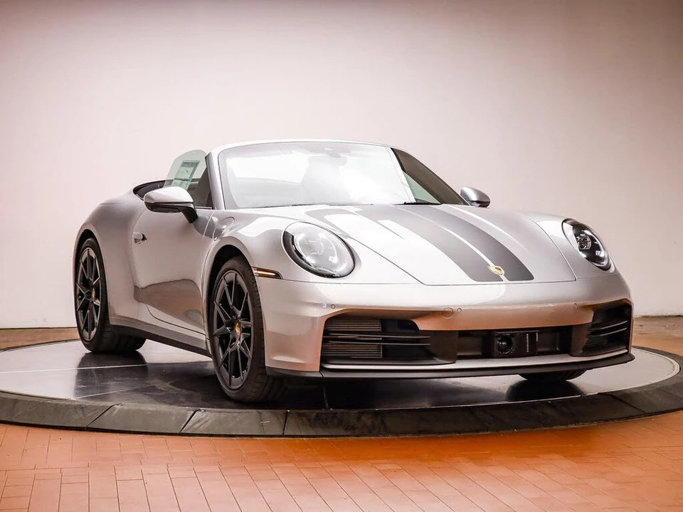 2026 Porsche 992 Carrera - Image 14 of 31