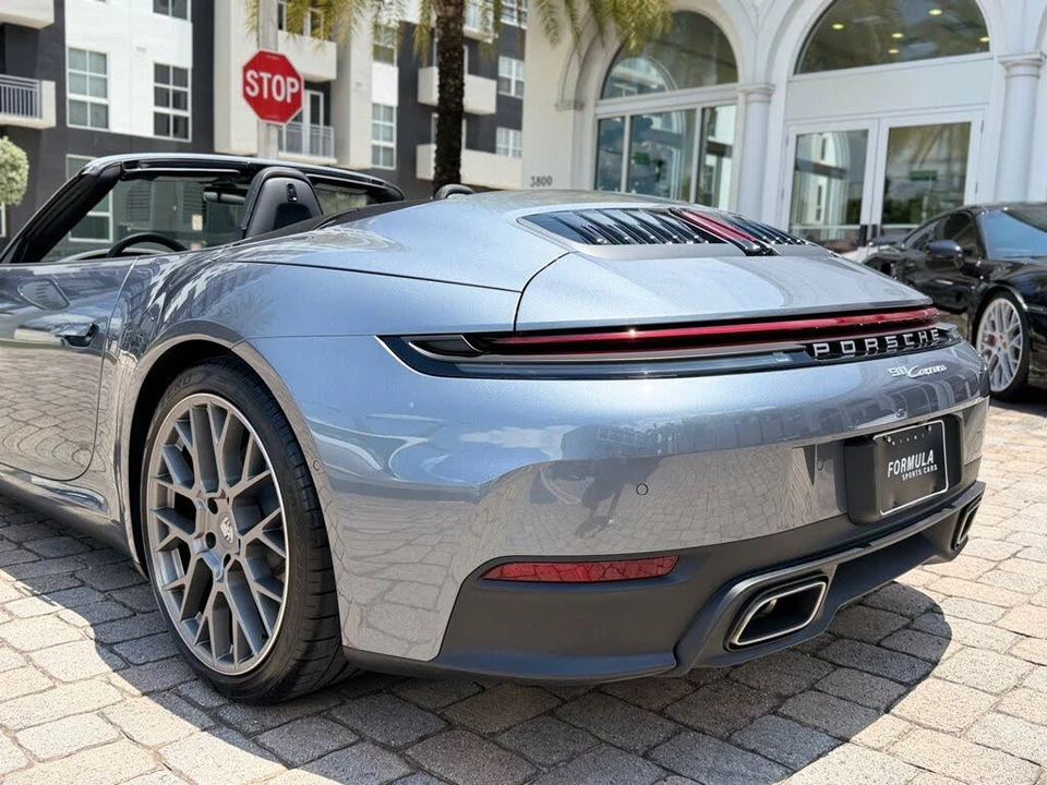 2026 Porsche 992 Carrera - Image 18 of 31