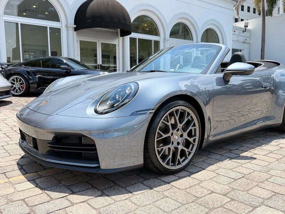 2026 Porsche 992 Carrera - Image 3 of 31