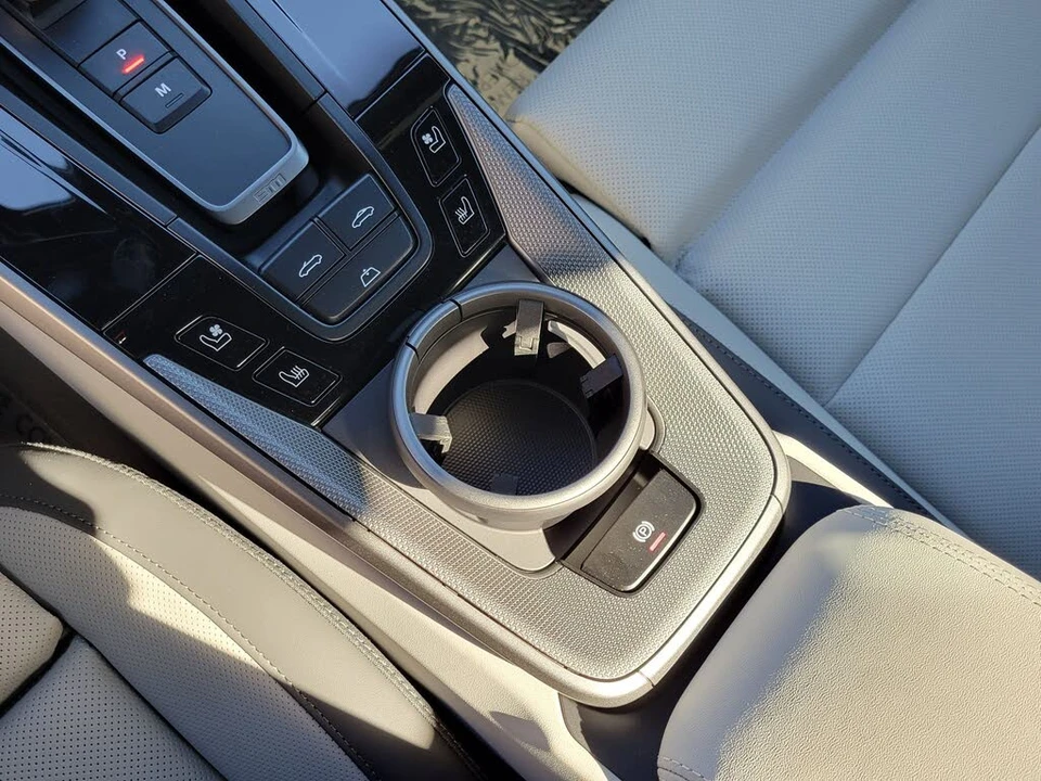 2026 Porsche 992 Carrera - Image 22 of 31