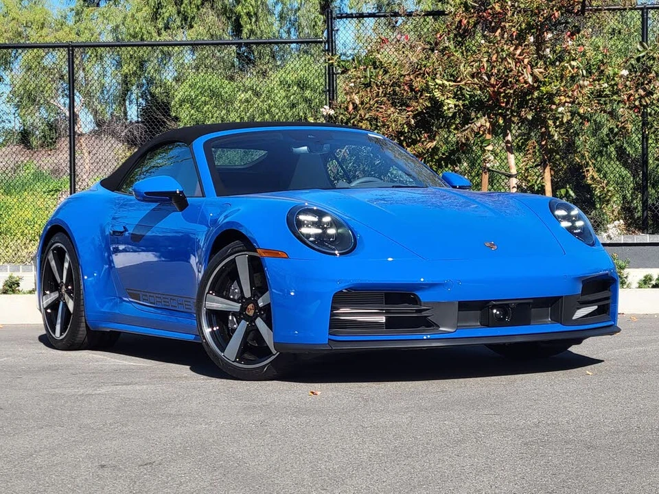 2026 Porsche 992 Carrera - Image 9 of 31