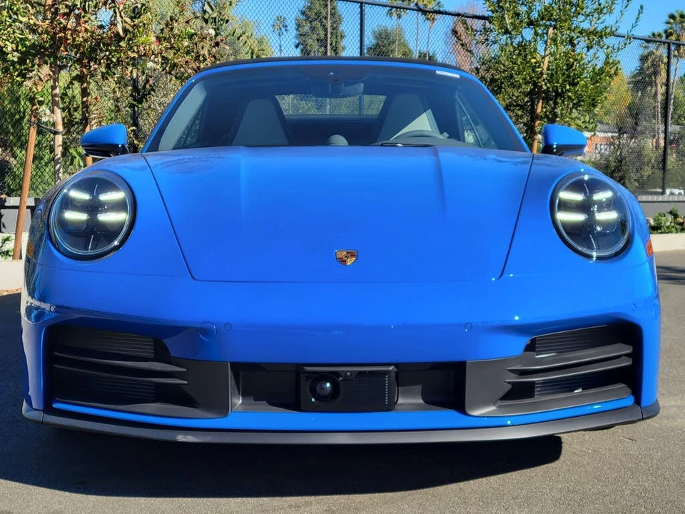 2026 Porsche 992 Carrera - Image 10 of 31