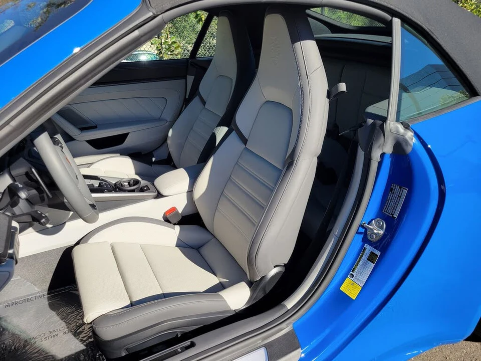 2026 Porsche 992 Carrera - Image 5 of 31