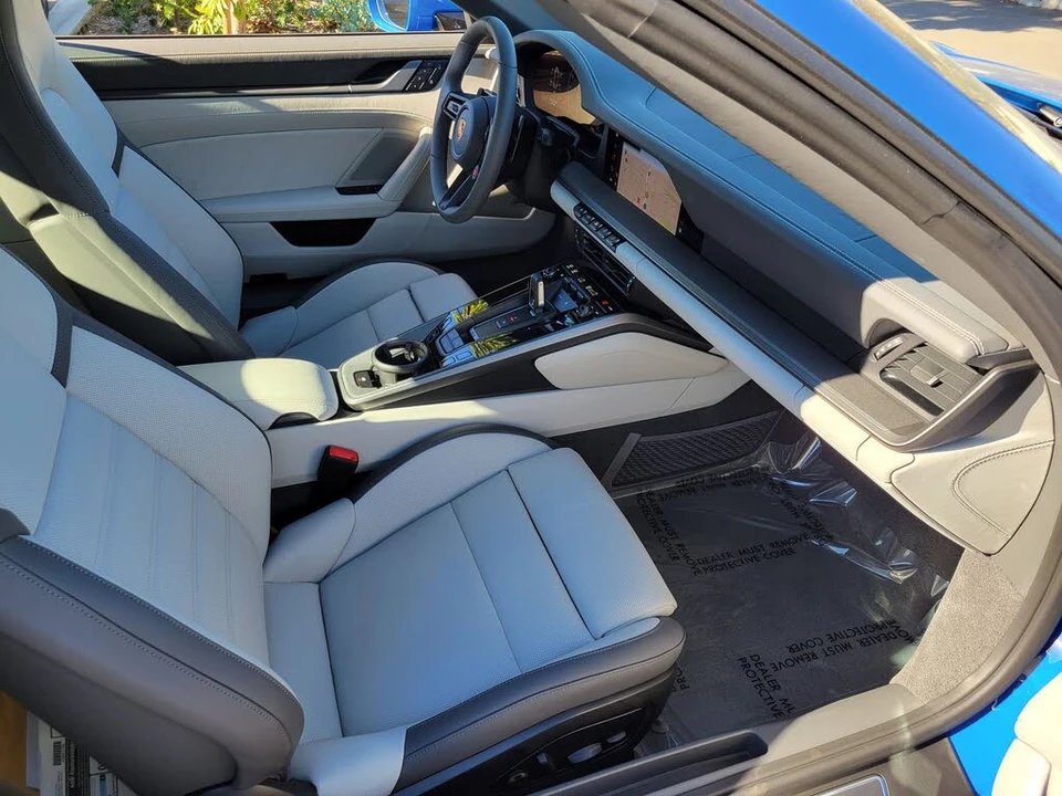 2026 Porsche 992 Carrera - Image 26 of 31
