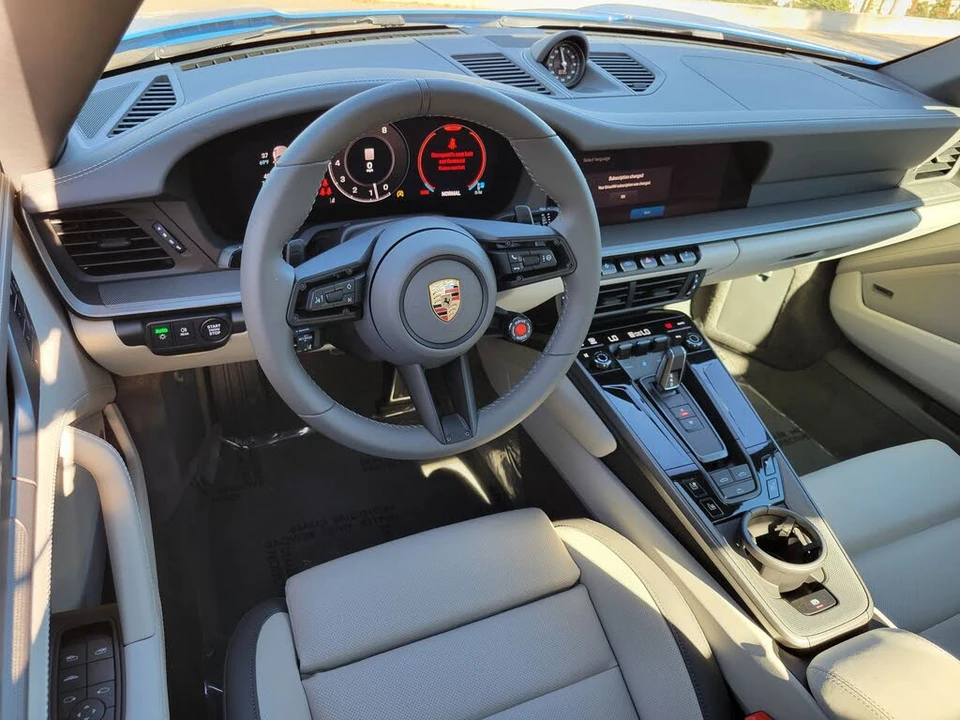 2026 Porsche 992 Carrera - Image 12 of 31