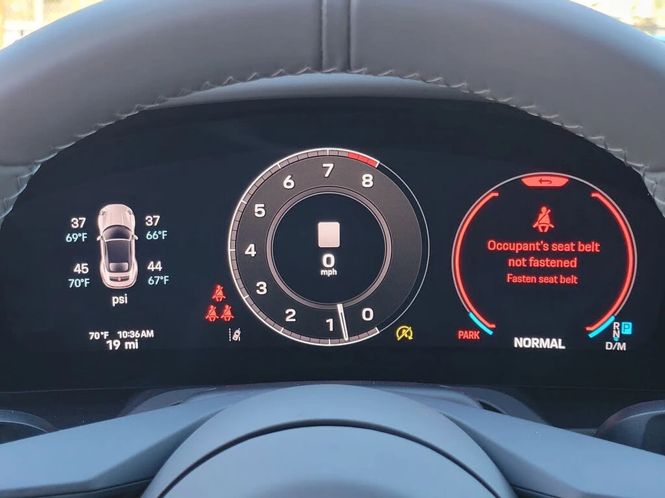 2026 Porsche 992 Carrera - Image 15 of 31