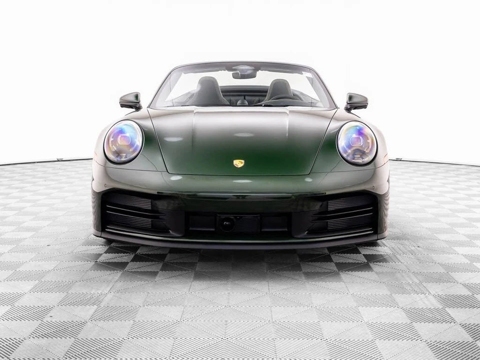2026 Porsche 992 Carrera - Image 9 of 31