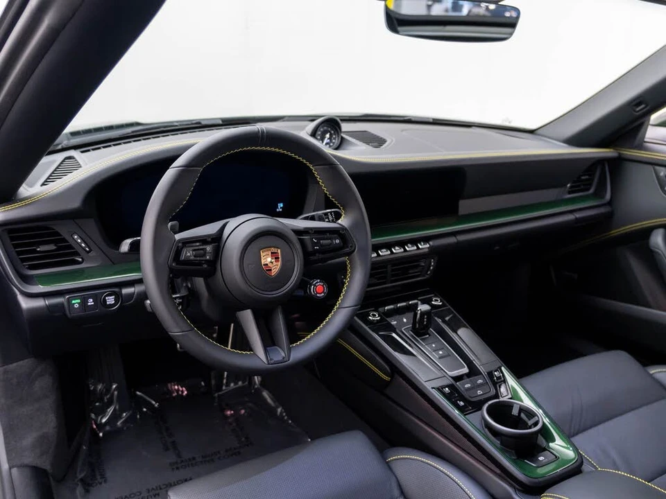 2026 Porsche 992 Carrera - Image 11 of 31