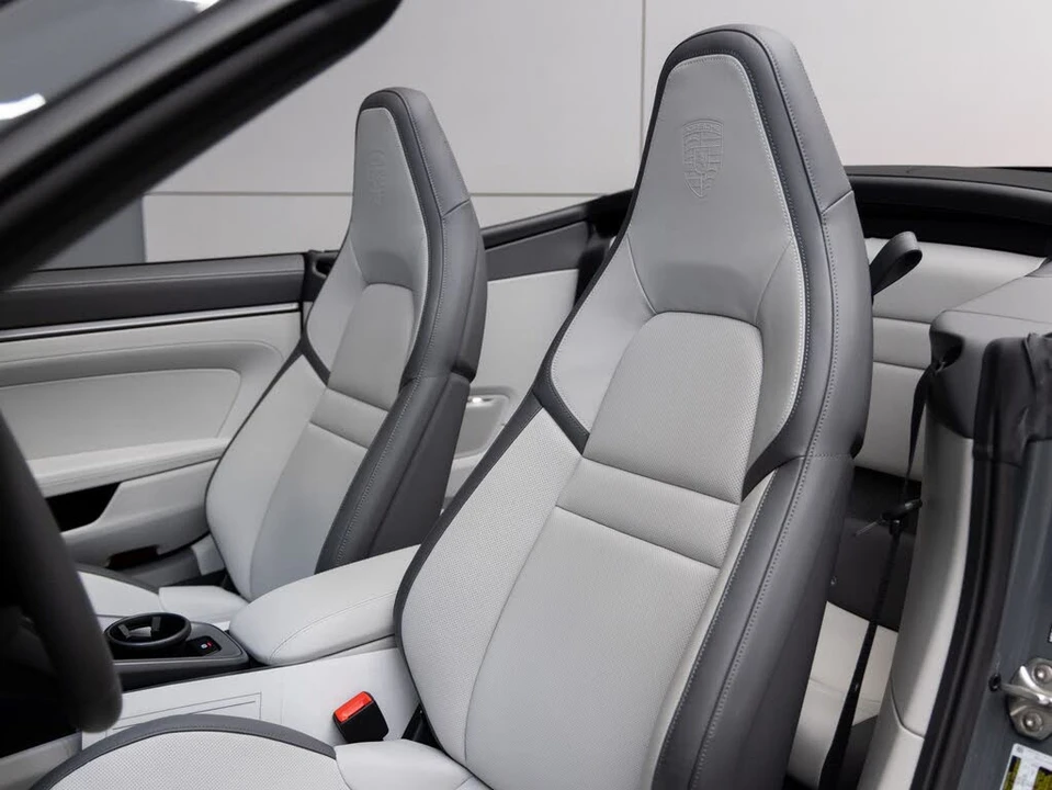 2026 Porsche 992 Carrera - Image 3 of 6