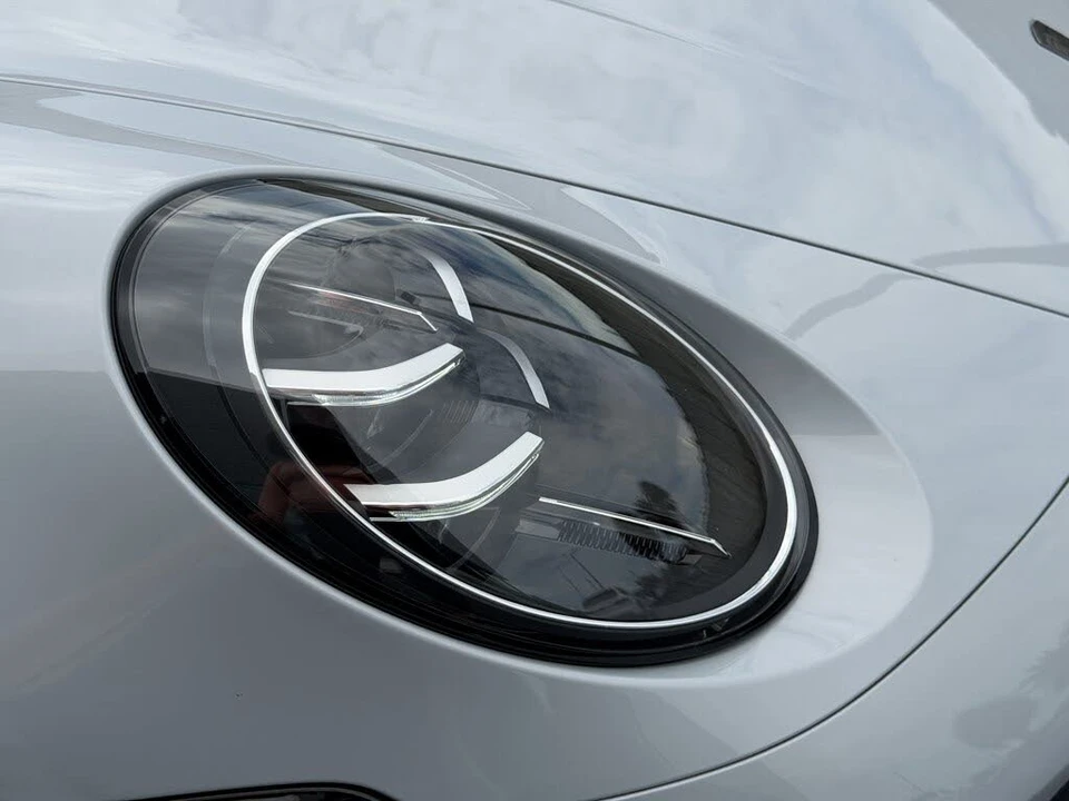 2026 Porsche 992 Carrera - Image 13 of 31