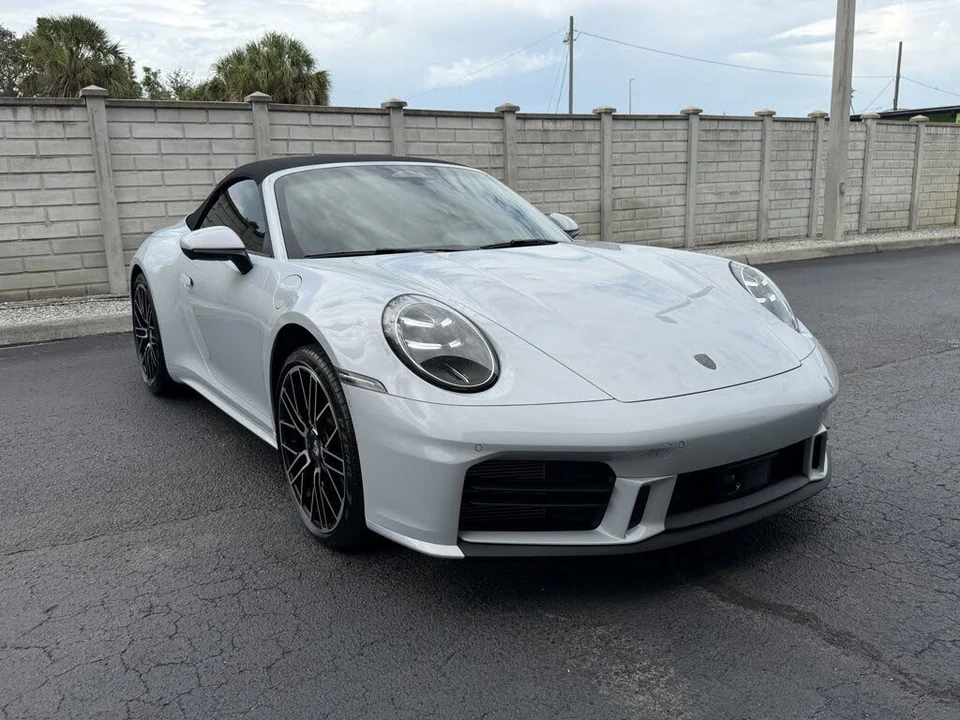2026 Porsche 992 Carrera - Image 8 of 31