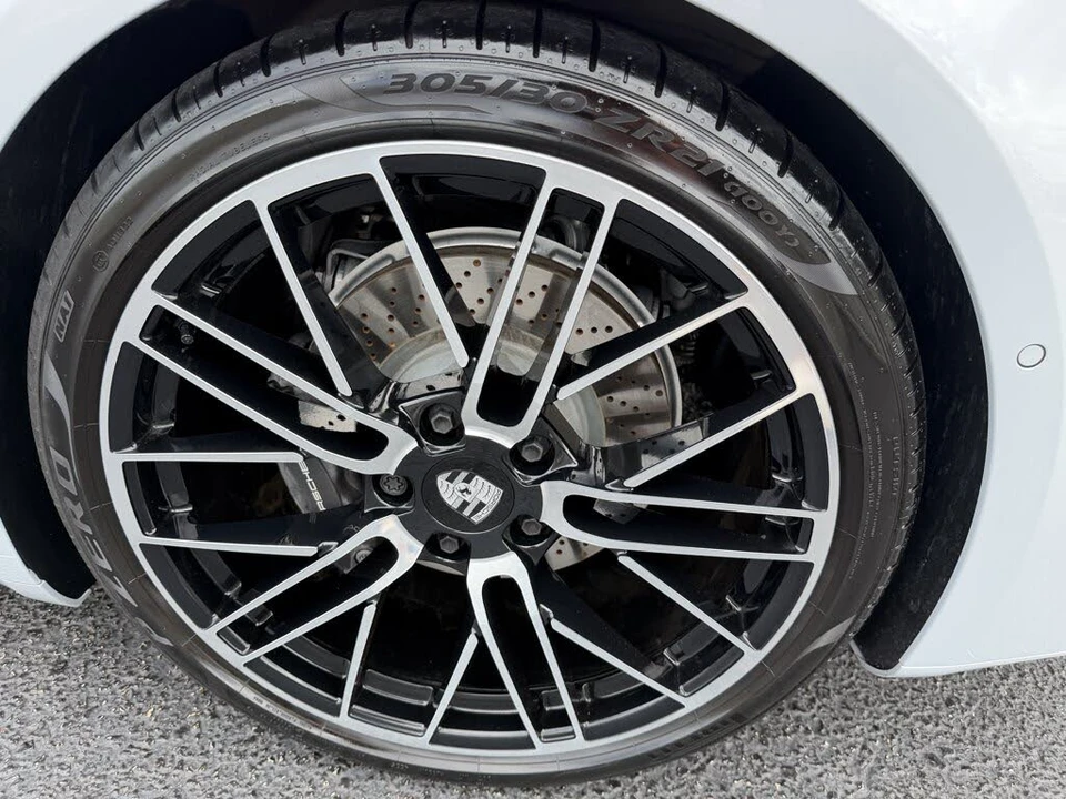 2026 Porsche 992 Carrera - Image 10 of 31