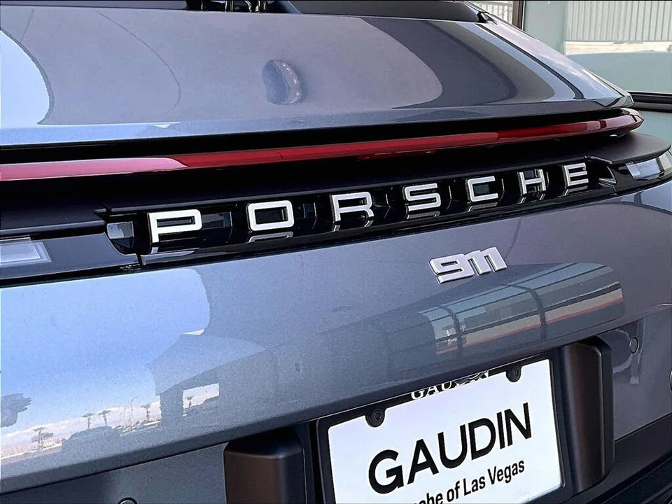 2026 Porsche 992 Carrera - Image 22 of 26
