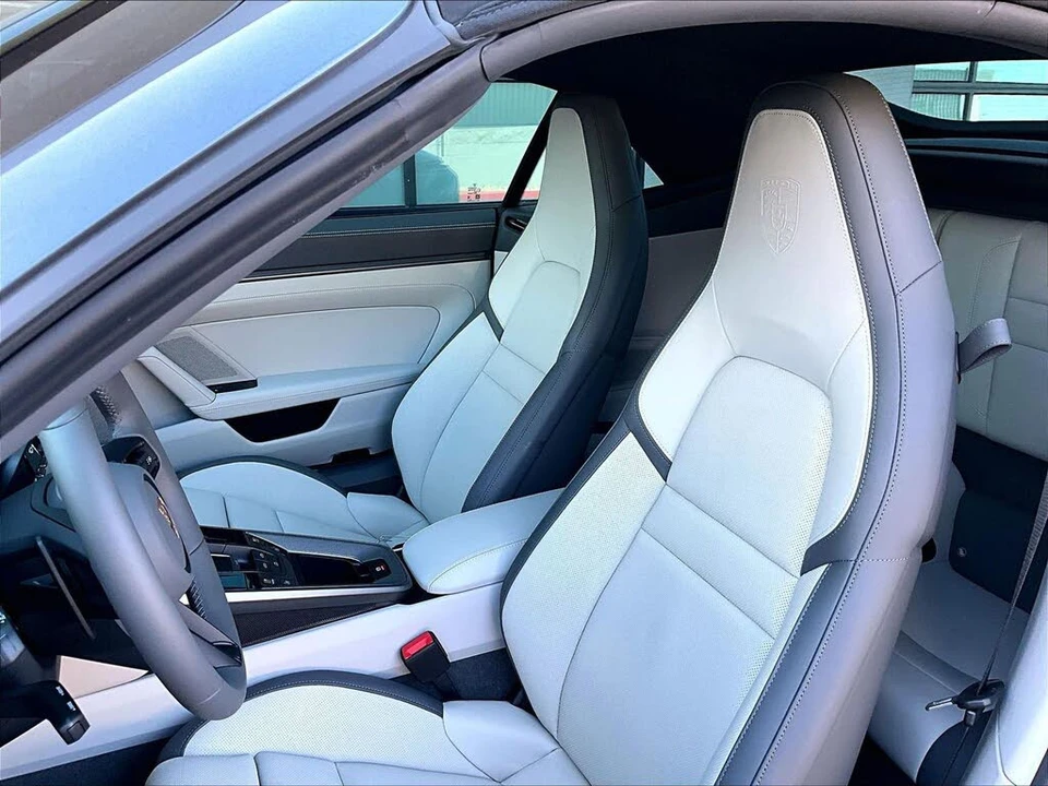 2026 Porsche 992 Carrera - Image 5 of 26