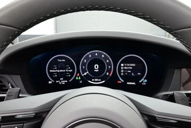 2026 Porsche 992 Carrera - Image 9 of 30