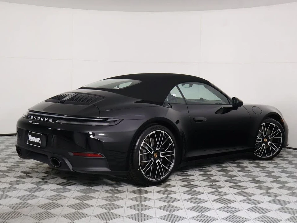 2026 Porsche 992 Carrera - Image 7 of 25