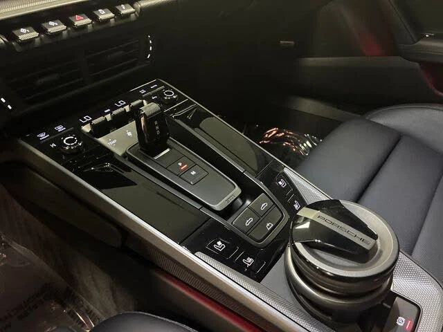 2026 Porsche 992 Carrera - Image 27 of 31