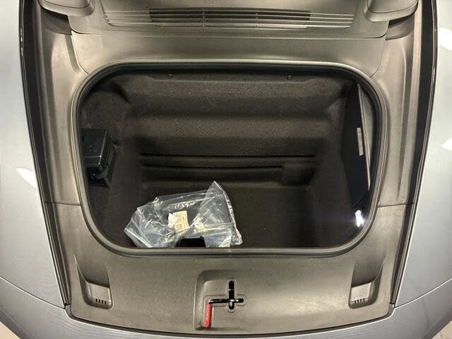 2026 Porsche 992 Carrera - Image 26 of 31
