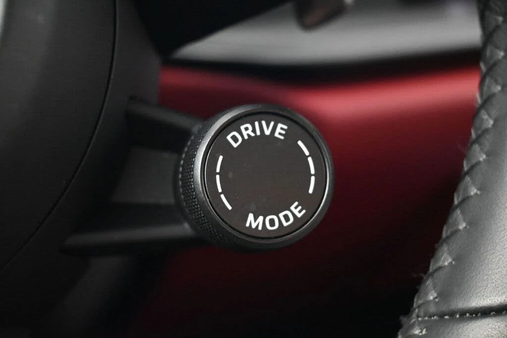 2026 Porsche 992 Carrera - Image 23 of 31
